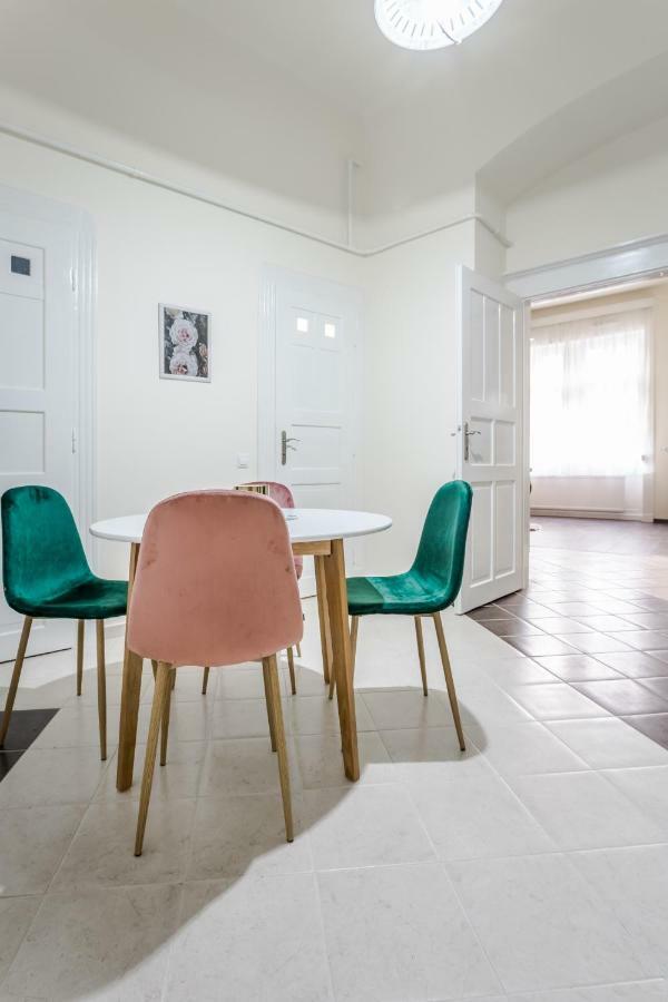 Bpr Cactus Design Apartment